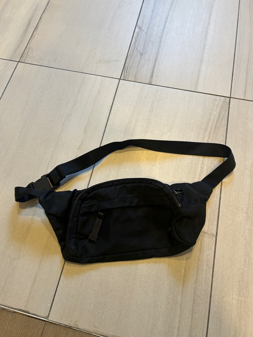 Lulu lemon pouch
